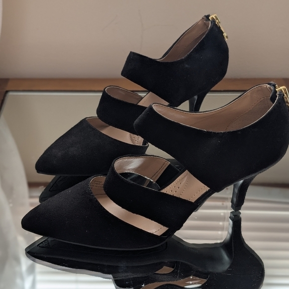 Ellen Tracy Shoes - Ellen Tracy Women's Size 6.5 Black Suede Leather Almond Toe Strappy Zip Up Heels